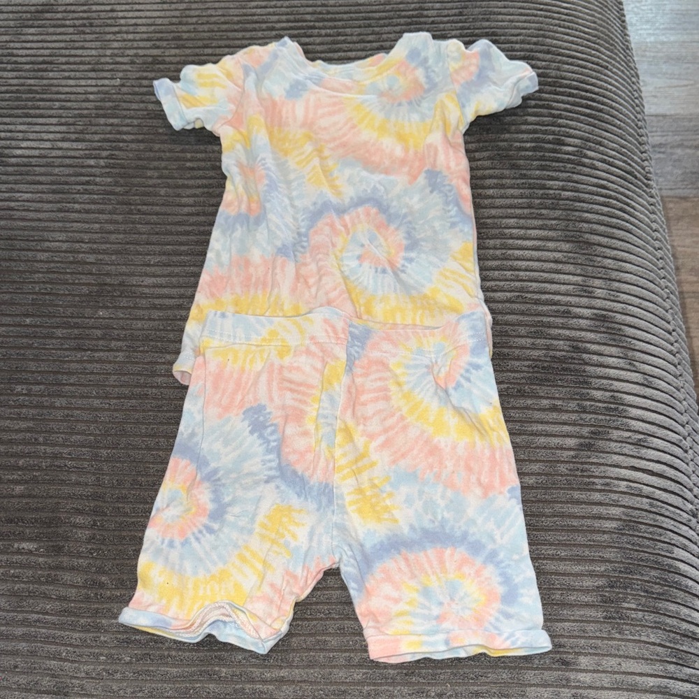 Old navy Tie-Dye T-Shirt and pajama Set